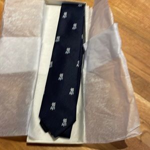 Vintage Yale bulldog tie- in original box, never worn